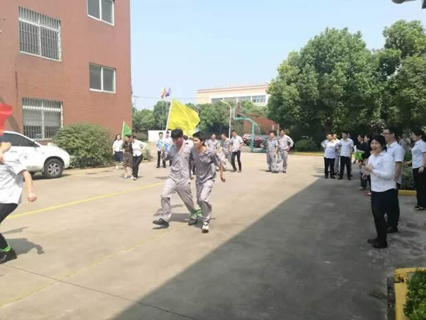 金年会 金字招牌凝心聚力激扬青春素质拓展活动（图10）