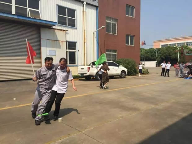 金年会 金字招牌凝心聚力激扬青春素质拓展活动（图11）